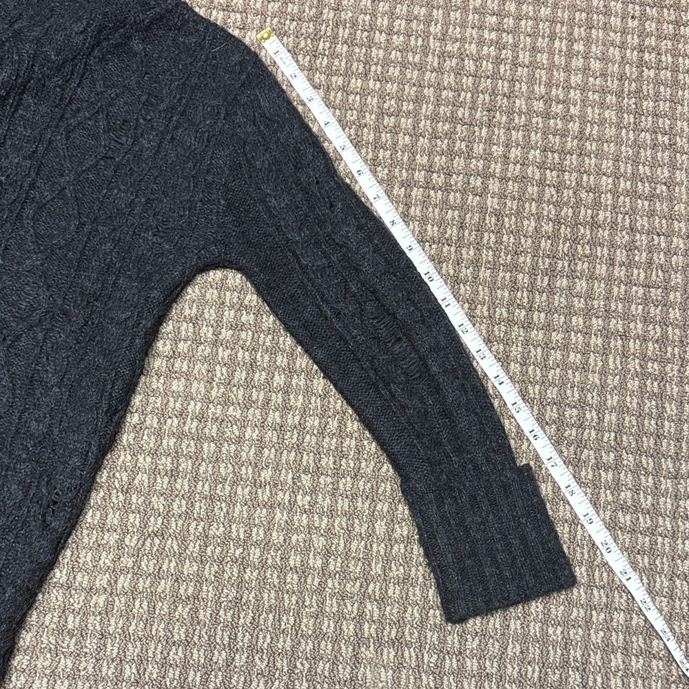 Free People Women's Charcoal Distressed Turtleneck Split Hem Sweater Sz Small - Picture 6 of 8